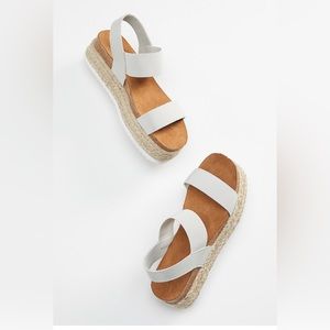 NEW - Cassidy Elastic Strap Platform Sandal